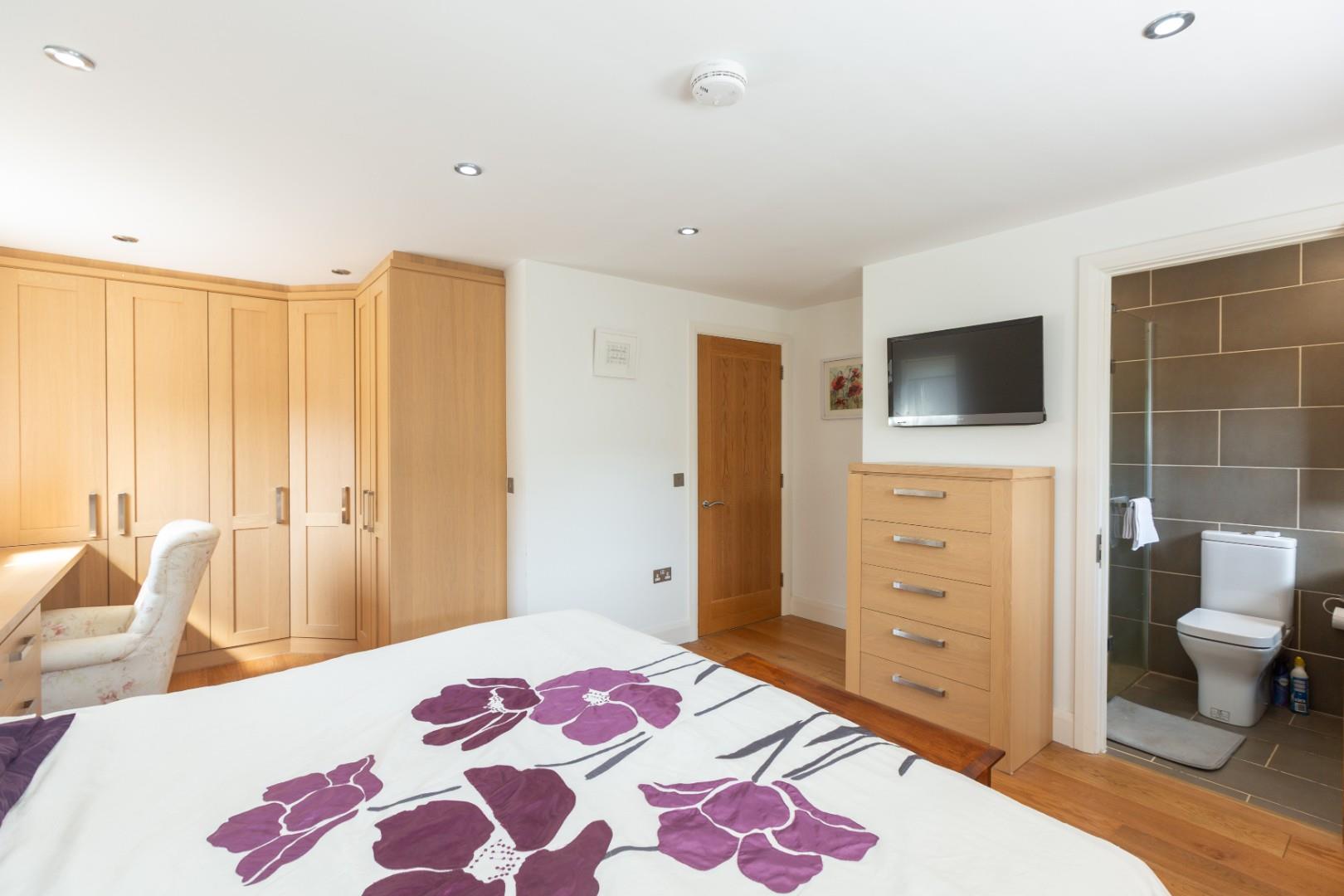 Moorland Avenue, Newton, Mumbles, SA3 4UA
